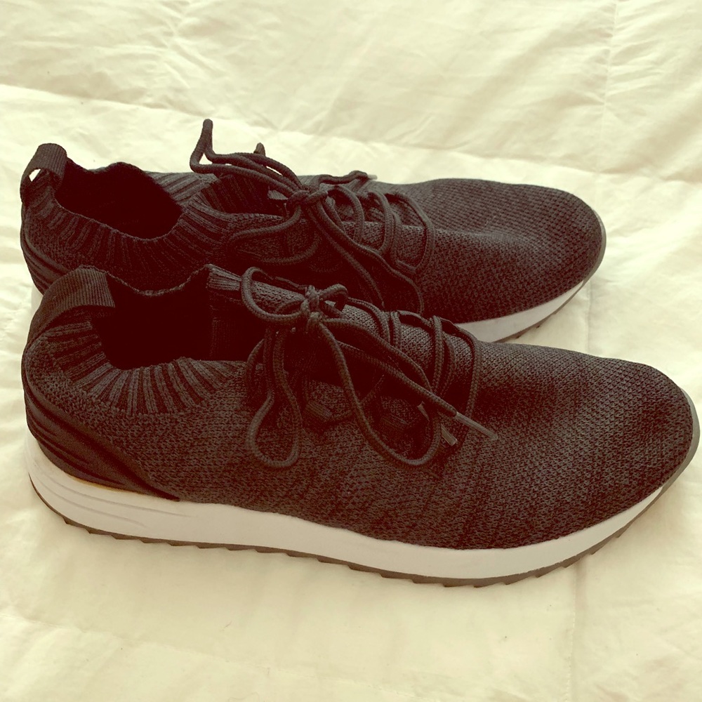 Brand new fabletics sneakers size 8.5